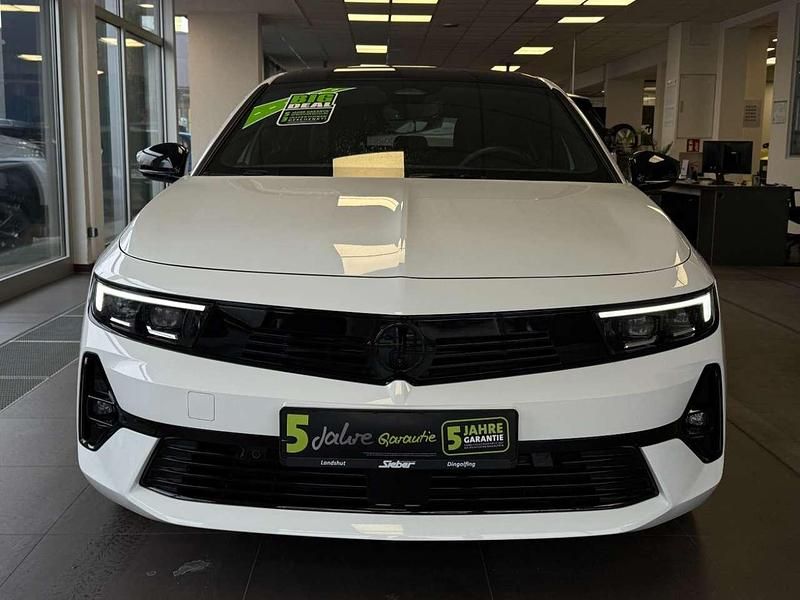 Gebraucht Opel Astra 131 PS (96 kW) 2024 Weiß Limousine