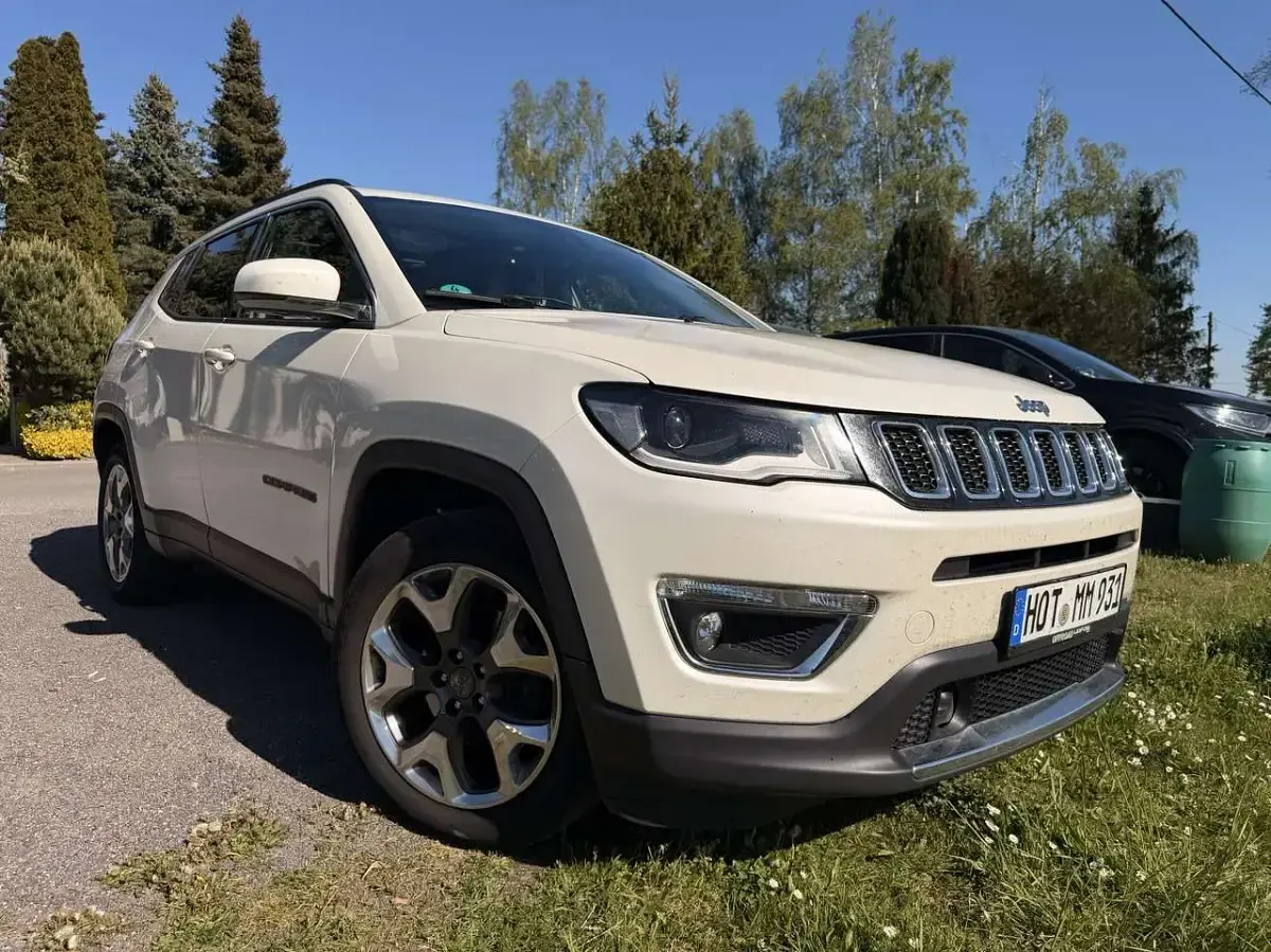 Gebraucht Jeep Compass Limited 140 PS (102 kW) 2018 Weiß SUV