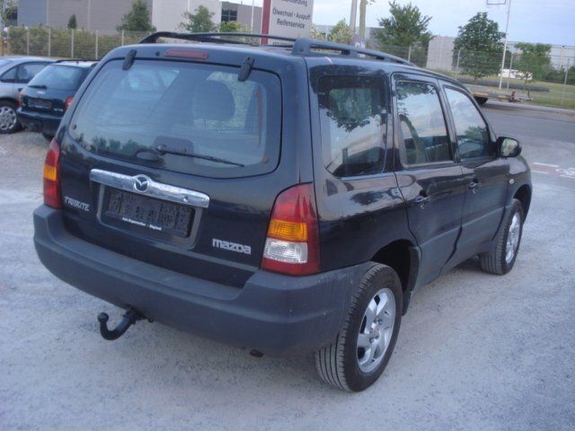 Gebraucht Mazda Tribute Comfort 124 PS (91 kW) 2001 Schwarz metallic SUV
