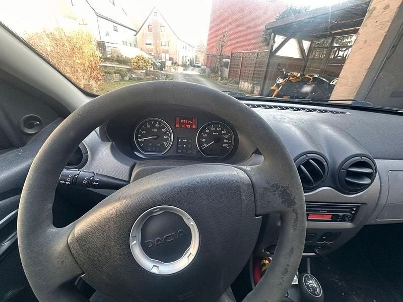 Second-hand Dacia Sandero Lauréate 75 CP (55 kW) 2010 Albastru Berlinǎ