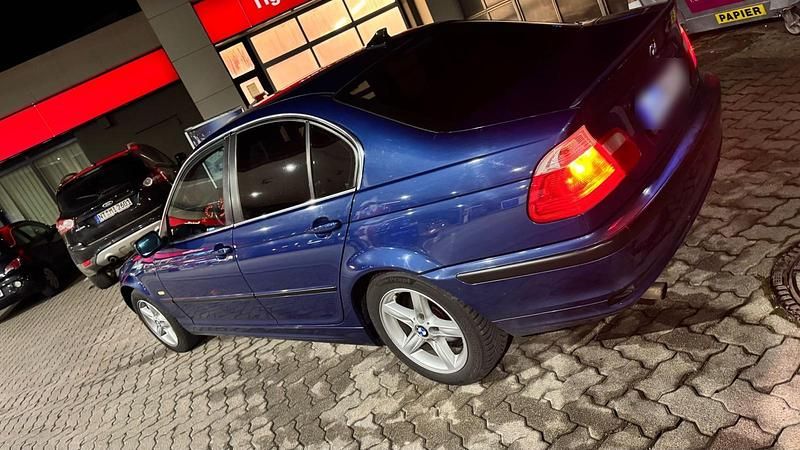 Usata BMW 316 2001 Blu Berlina