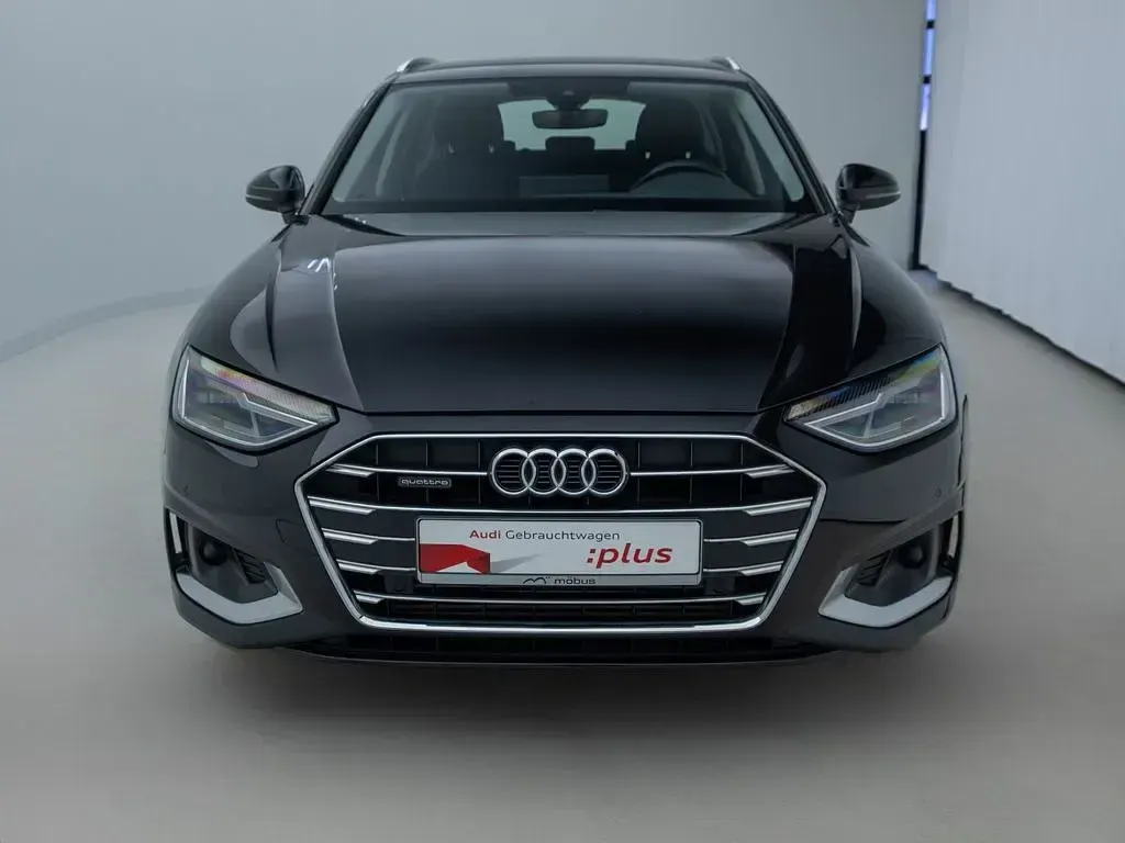 Używany Audi A4 Performance 204 KM (150 kW) 2023 Czarny Kombi