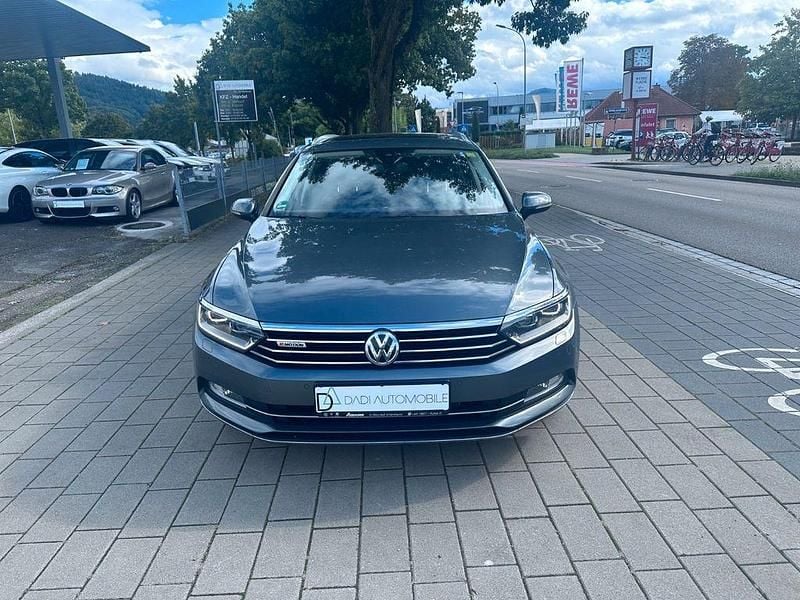 Grau Gebraucht 2015 VW Passat Highline Kombi | 14.990 € (Guter Preis) - Bild 1/4