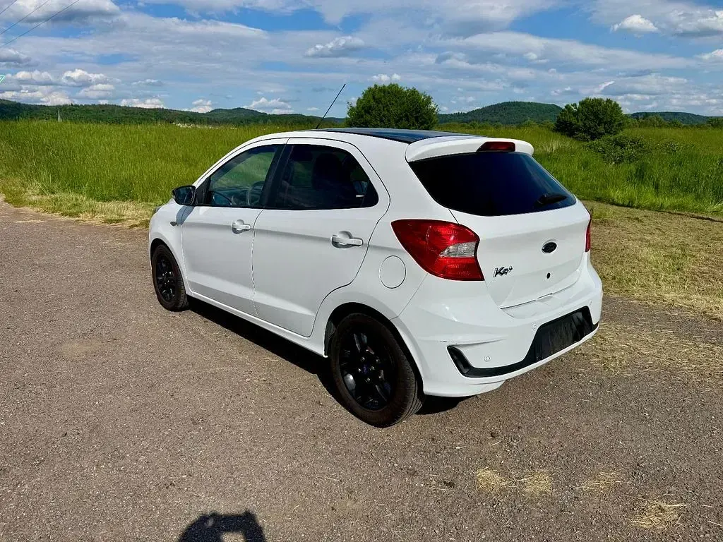 Gebraucht Ford Ka Plus 86 PS (63 kW) 2019 Weiß Kleinwagen