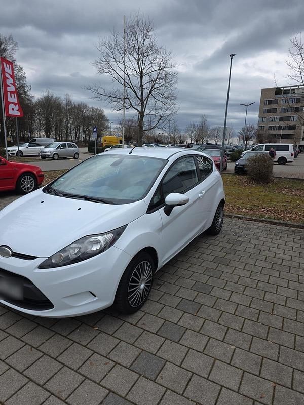Gebraucht Ford Fiesta 97 PS (71 kW) 2009 Kleinwagen