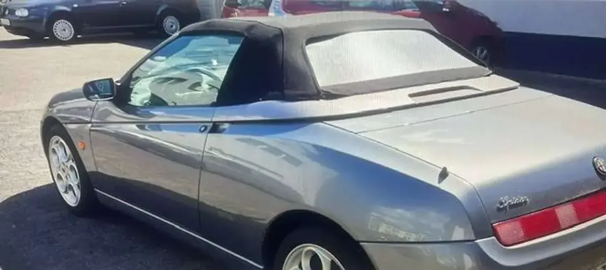 Gebraucht Alfa Romeo Spider 155 PS (114 kW) 2000 Grau Cabrio