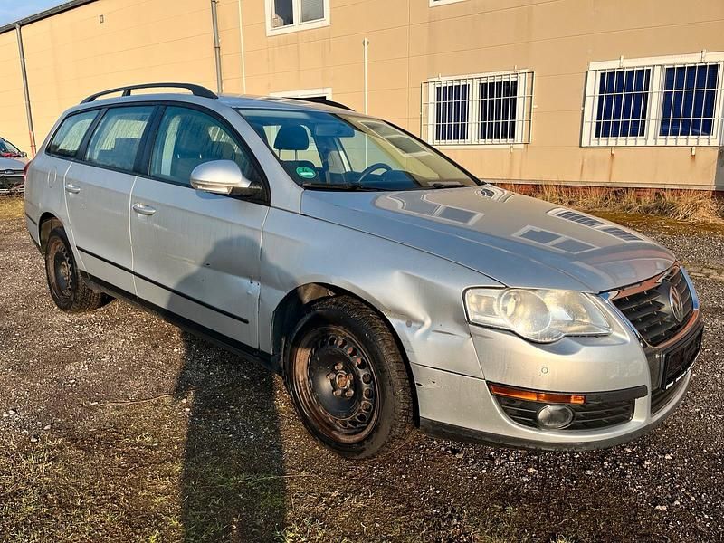 Gebraucht VW Passat 140 PS (102 kW) 2007 Silber Kombi