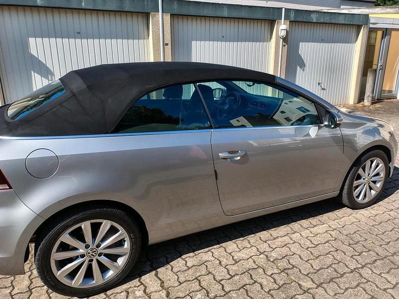 Grau Gebraucht 2012 VW Golf Cabriolet Cabrio | 9.800 € (Fairer Preis) - Bild 1/4