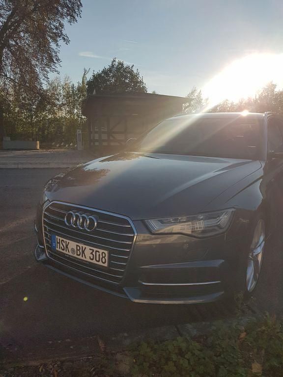Grau Gebraucht 2015 Audi A6 Ambiente Limousine | 20.000 € (Teuer) - Bild 1/4