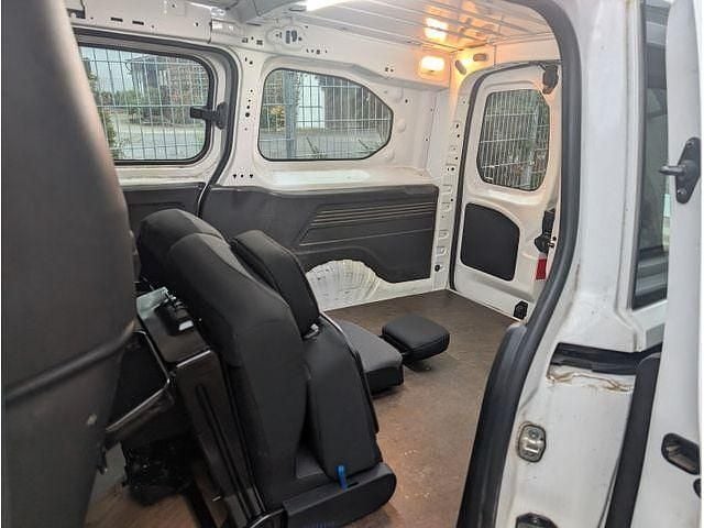 Gebraucht Peugeot Partner 115 PS (84 kW) 2021 Lack weiss banquise/typ aussenve Van / Kleinbus