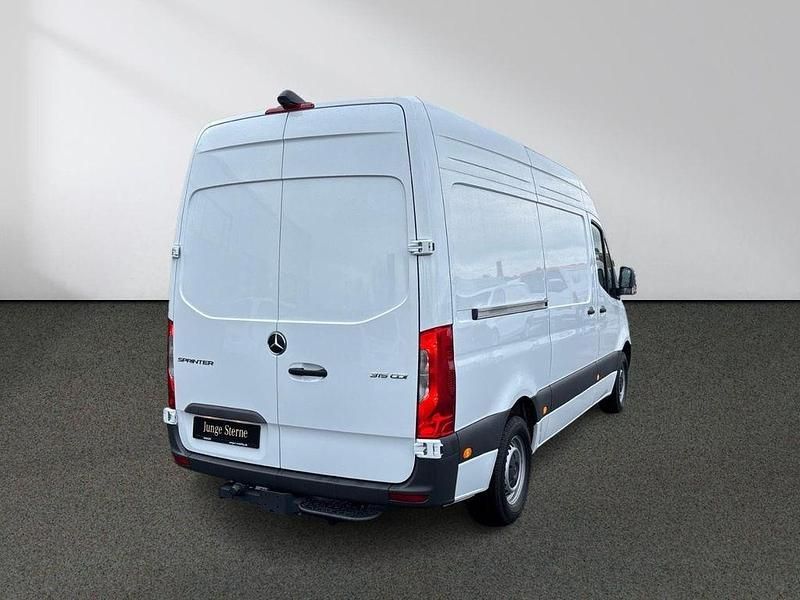 Gebraucht Mercedes Sprinter 150 PS (110 kW) 2024 Weiß Van
