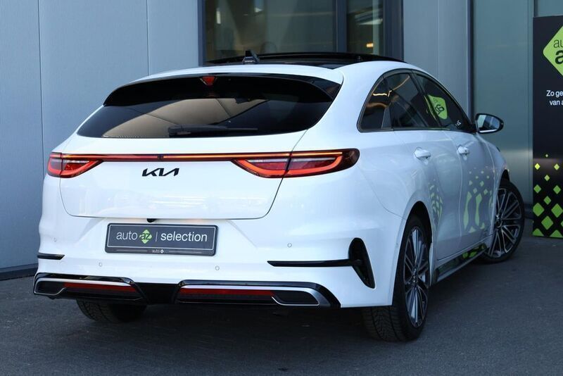 Gebraucht Kia ProCeed GT 160 PS (117 kW) 2023 Weiß Kleinwagen