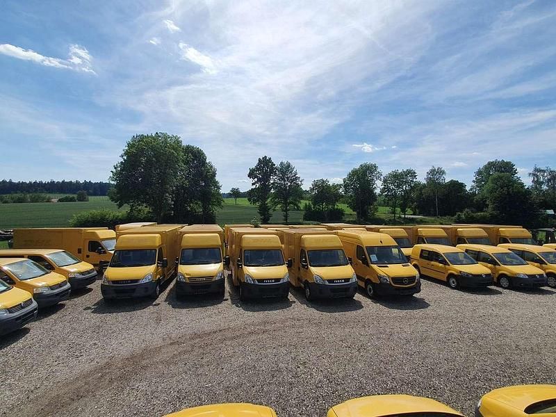 Gebraucht Iveco Daily 106 PS (77 kW) 2013 Gelb Van / Kleinbus