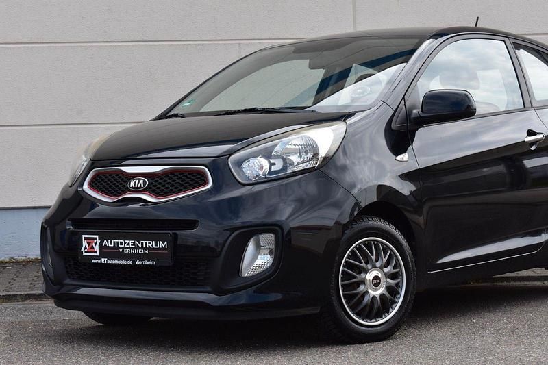 Second-hand Kia Picanto 69 CP (50 kW) 2014 Negru Hatchback