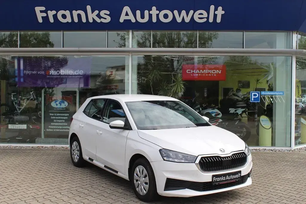 Gebraucht Skoda Fabia Active 65 PS (47 kW) 2023 Weiß Kleinwagen