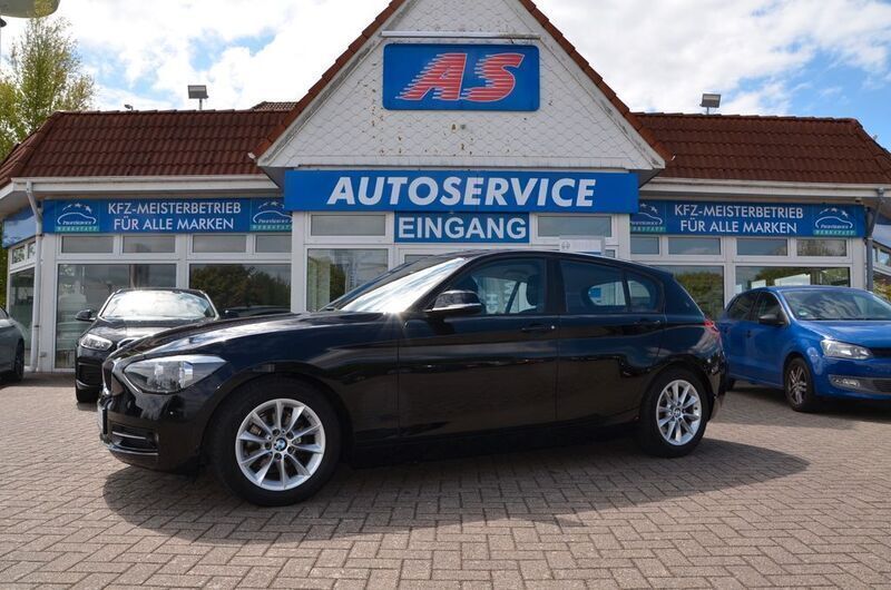 Schwarz Gebraucht 2014 BMW 116 Sport Line Kleinwagen | 11.990 € (Fairer Preis) - Bild 1/4