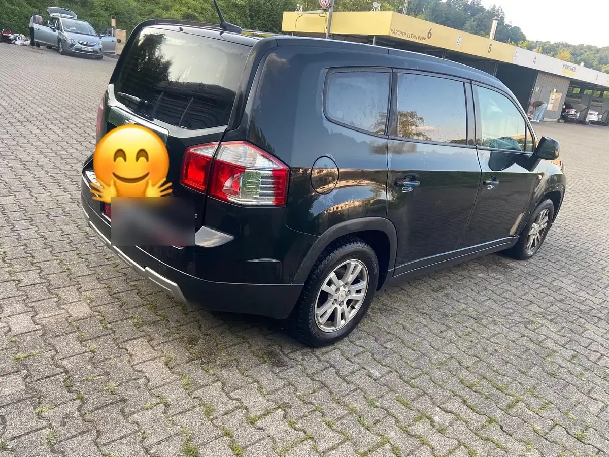 Gebraucht Chevrolet Orlando 163 PS (119 kW) 2012 Schwarz Van / Kleinbus