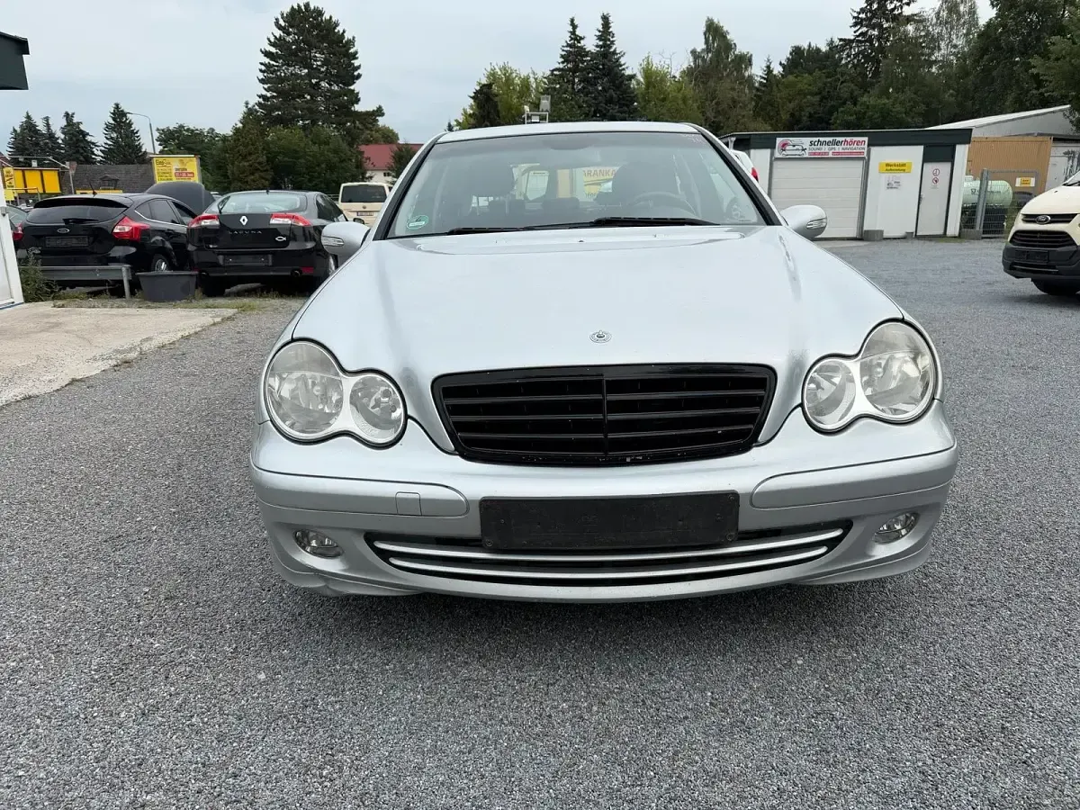 Gebraucht Mercedes C200 122 PS (89 kW) 2004 Limousine