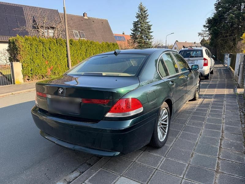 Second-hand BMW 730 230 CP (169 kW) 2003 Verde Berlinǎ