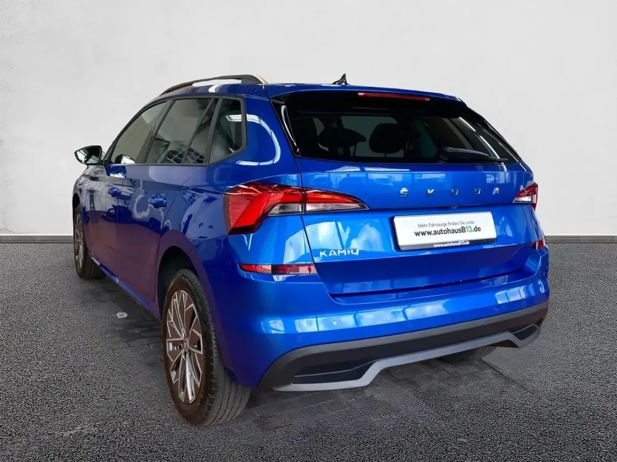 Gebraucht Skoda Kamiq Tour 110 PS (80 kW) 2022 Raceblau metallic SUV
