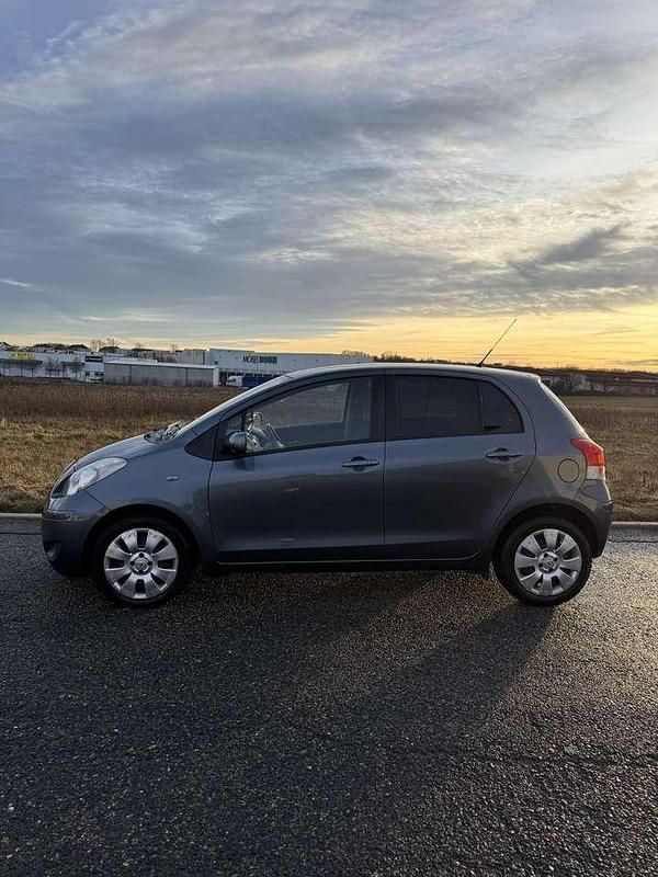 Gebraucht Toyota Yaris Executive 101 PS (74 kW) 2008 Kleinwagen