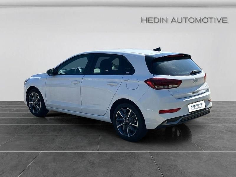 Gebraucht Hyundai i30 Advantage 101 PS (74 kW) 2025 Weiß Limousine