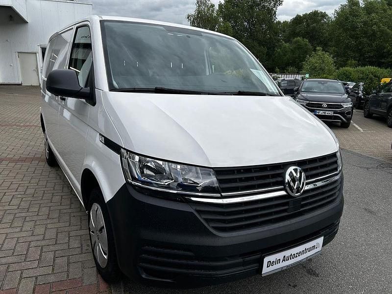 Gebraucht VW Transporter 90 PS (66 kW) 2023 Weiß Van