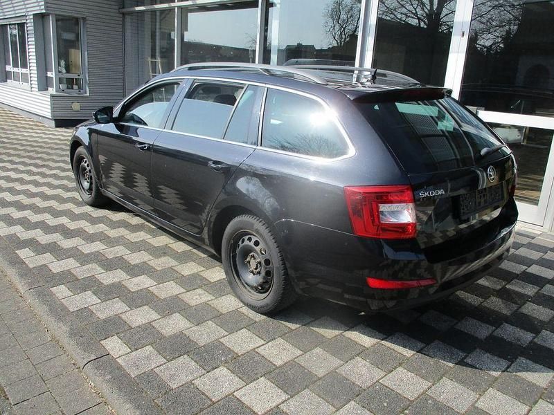 Gebraucht Skoda Octavia Style 150 PS (110 kW) 2016 Schwarz Kleinwagen