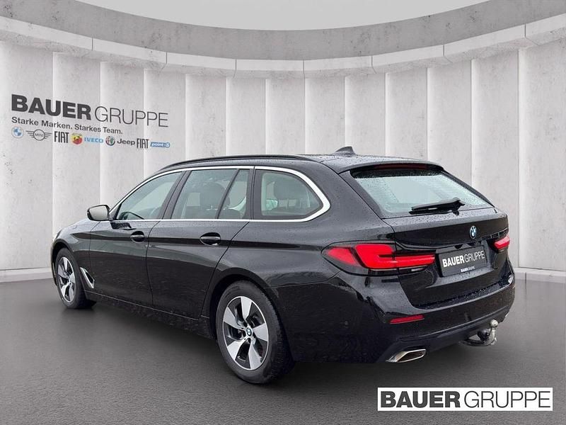 Gebraucht BMW 520 190 PS (139 kW) 2022 Schwarz Kombi