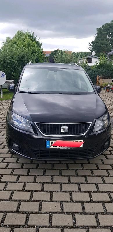 Schwarz Gebraucht 2015 Seat Alhambra Van / Kleinbus | 14.600 € (Guter Preis) - Bild 1/4