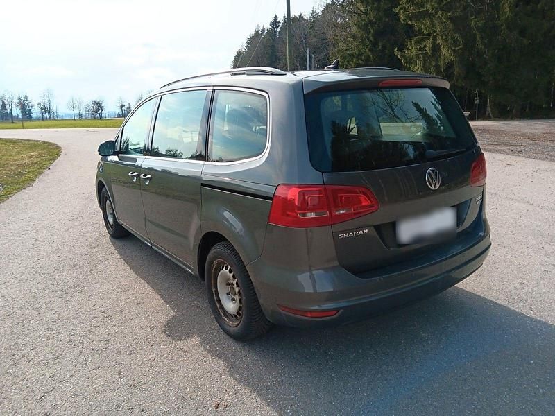 Gebraucht VW Sharan 140 PS (102 kW) 2012 Grau Van / Kleinbus