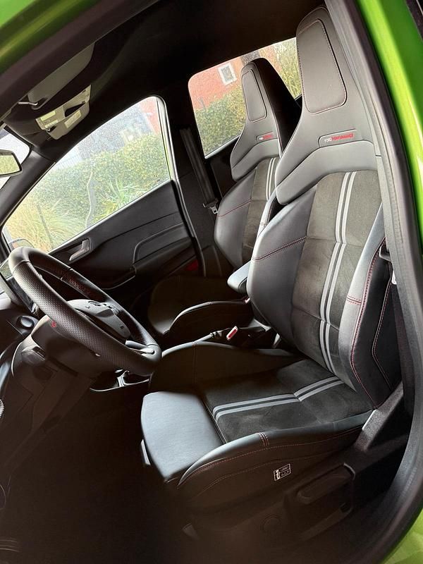 Gebraucht Ford Fiesta ST 200 PS (147 kW) 2023 Grün Kleinwagen