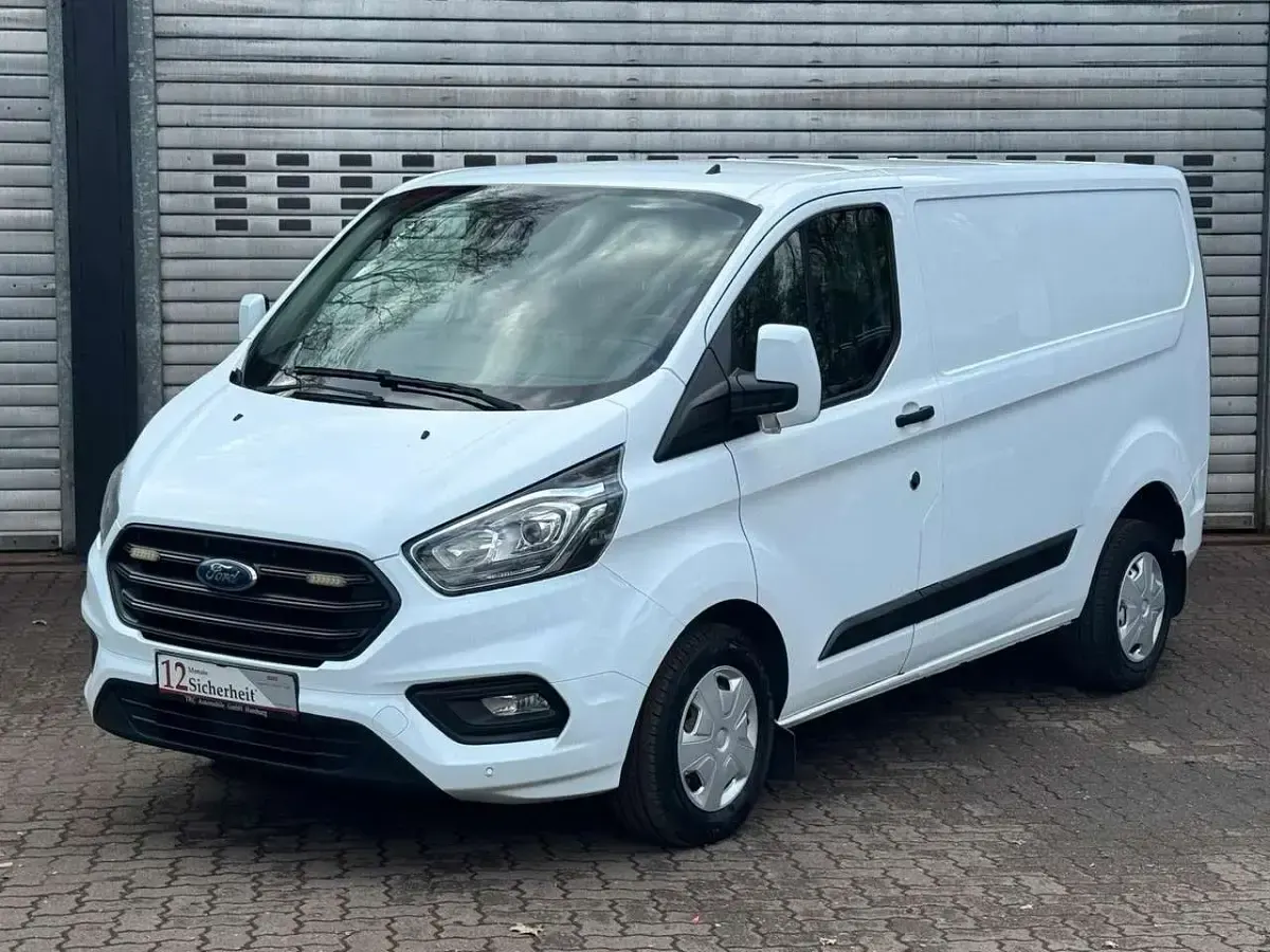 Gebraucht Ford Transit Custom Trend 131 PS (96 kW) 2020 Weiß Van / Kleinbus