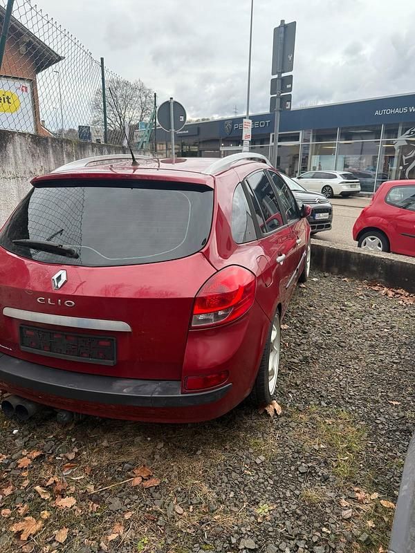 Gebraucht Renault Clio GrandTour 86 PS (63 kW) 2008 Rot Kombi