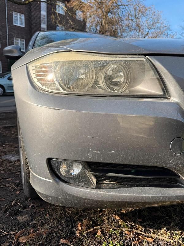 Gebraucht BMW 318 143 PS (105 kW) 2008 Silber Limousine