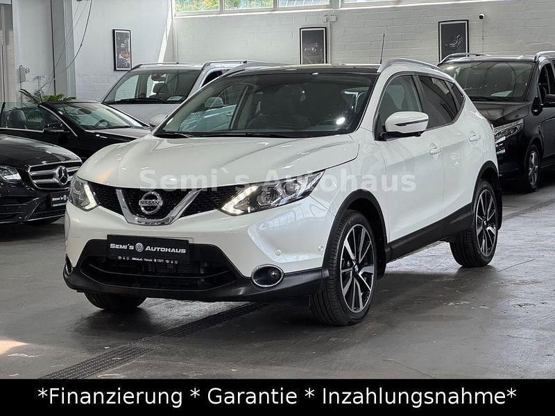 Weiß Gebraucht 2019 Nissan Qashqai Tekna+ SUV | 18.500 € (Fairer Preis) - Bild 1/4