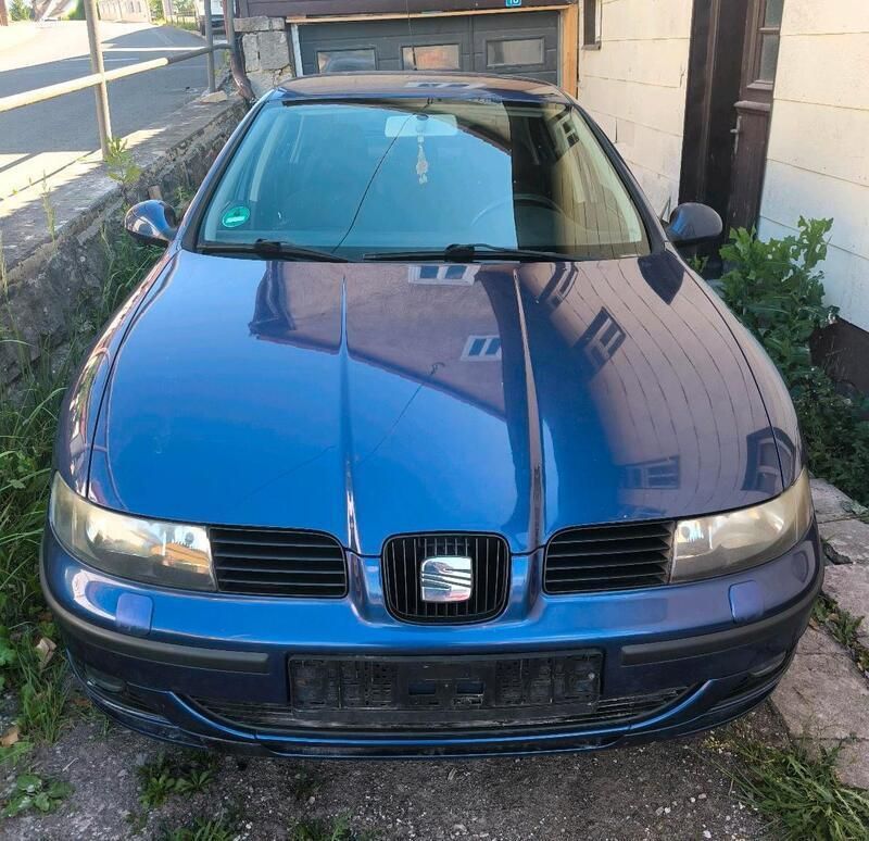 Blau Gebraucht 2005 Seat Leon Limousine | 1.800 € (Fairer Preis) - Bild 1/3