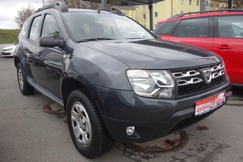 Gebraucht Dacia Duster Lauréate 125 PS (91 kW) 2015 Grau SUV