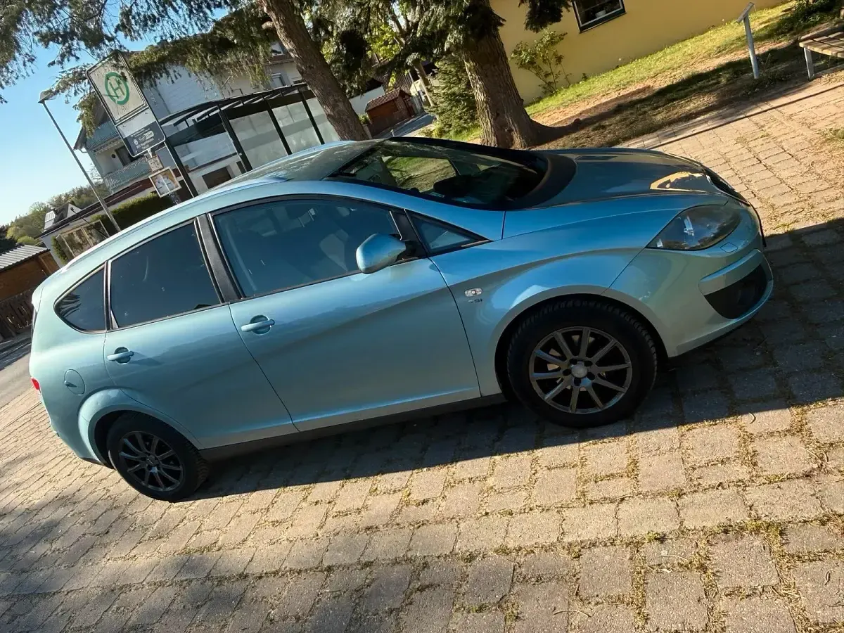 Gebraucht Seat Altea XL Style 160 PS (117 kW) 2009 Blau Van / Kleinbus