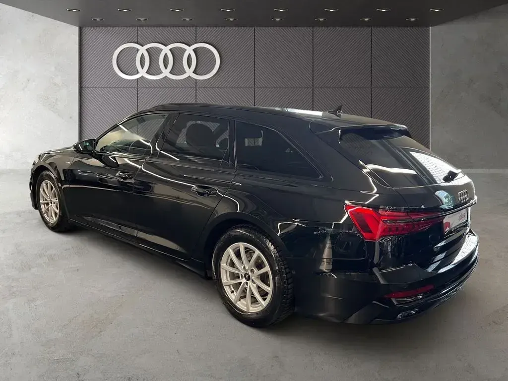 Gebraucht Audi A6 S-Line 204 PS (150 kW) 2025 Mythosschwarz metallic Kombi
