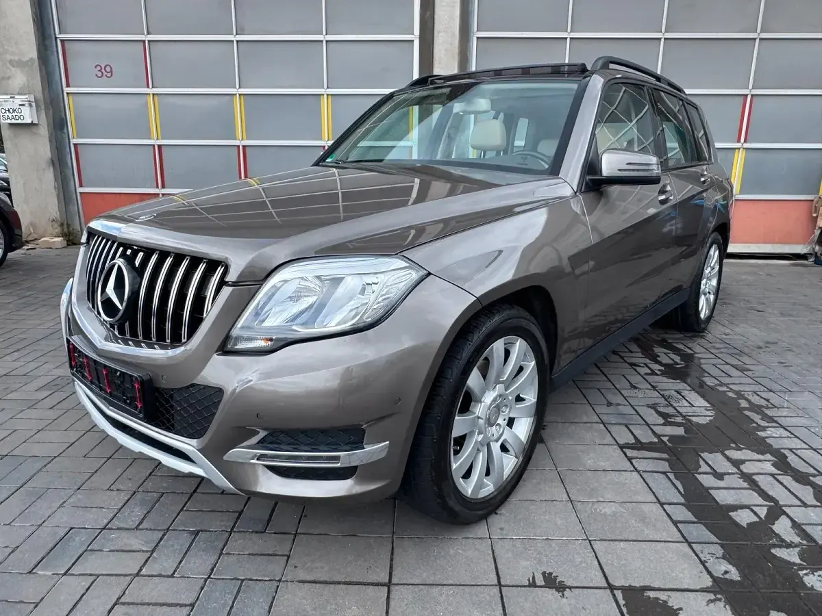 Gebraucht Mercedes GLK220 170 PS (125 kW) 2015 Braun SUV