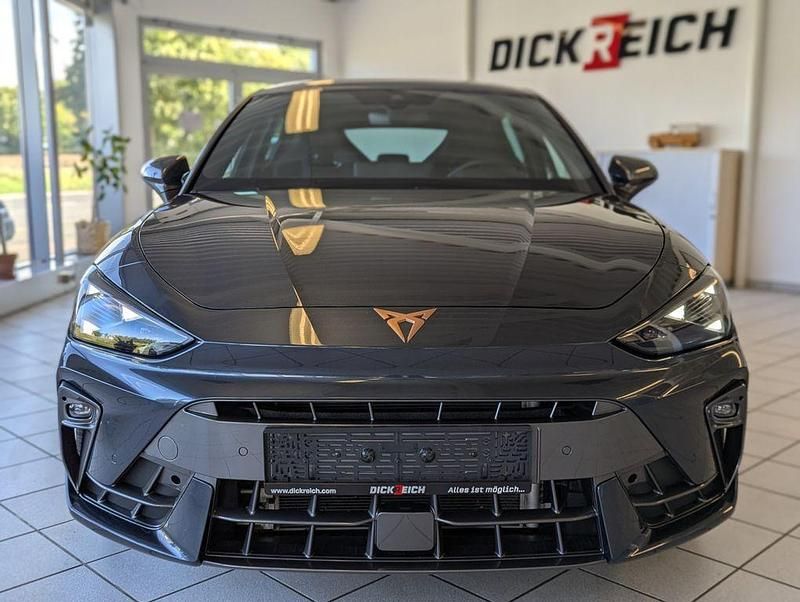 Second-hand Cupra Leon 150 CP (110 kW) 2025 Gri Berlinǎ
