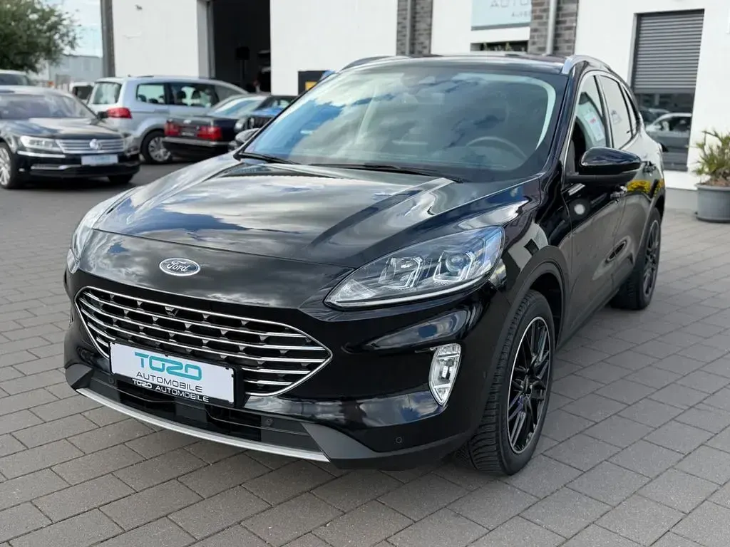 Gebraucht Ford Kuga Titanium 190 PS (139 kW) 2020 Schwarz SUV