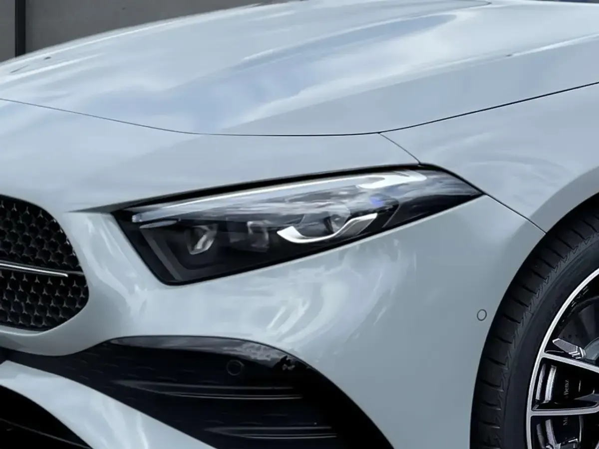 Gebraucht Mercedes A250 AMG 218 PS (160 kW) 2025 Grau Limousine