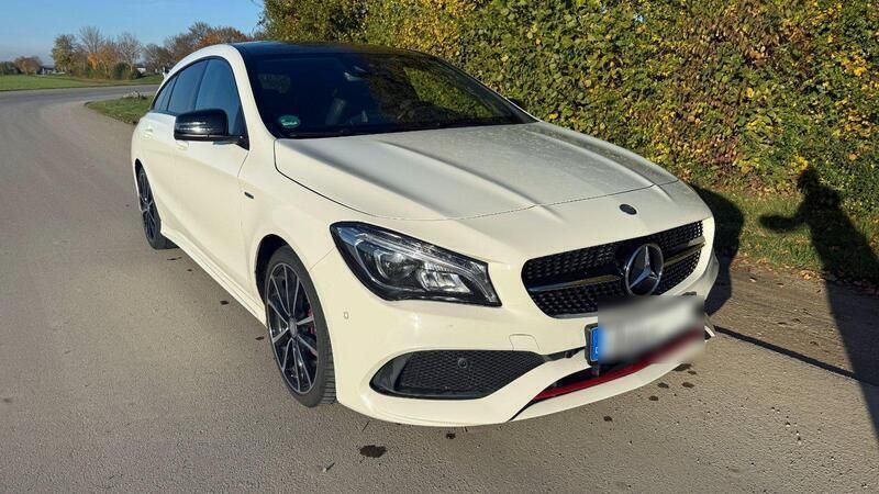 Weiß Gebraucht 2016 Mercedes CLA250 Shooting Brake AMG Kombi | 22.999 € (Fairer Preis) - Bild 1/4