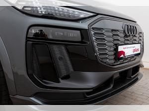 Gebraucht Audi Q6 e-tron Ambiente 225 kW (306 PS) 2025 Grau (daytonagrau perleffekt) SUV
