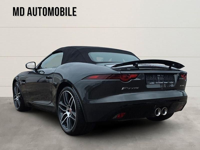 Gebraucht Jaguar F-Type 340 PS (250 kW) 2019 Carpathian/storm grey Cabrio