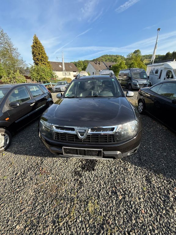 Schwarz Gebraucht 2013 Dacia Duster Prestige SUV | 6.490 € - Bild 1/4