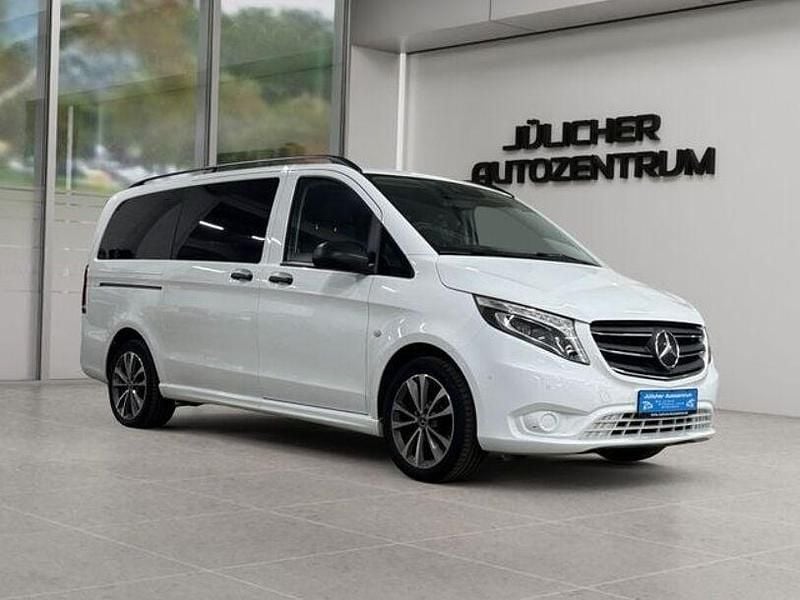 Weiß Gebraucht 2020 Mercedes Vito Van / Kleinbus | 41.990 € (Fairer Preis) - Bild 1/4