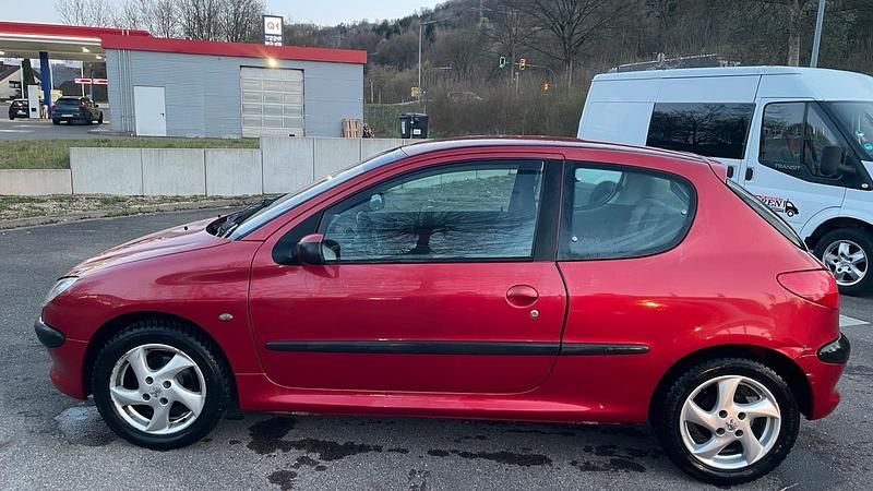 Gebraucht Peugeot 206 75 PS (55 kW) 2002 Kleinwagen